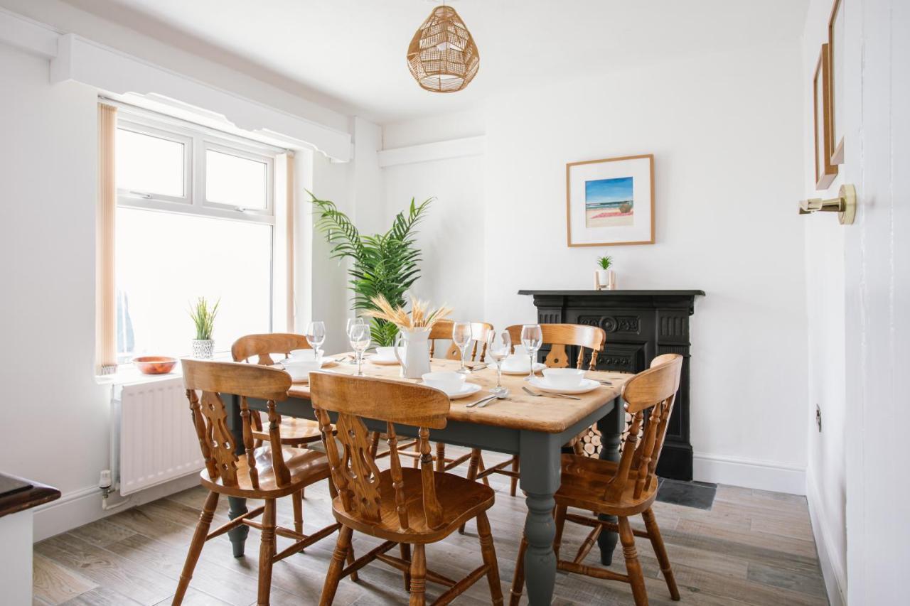 Cosy Period Cottage 2Min Walk To The Beach Portrush Exterior foto